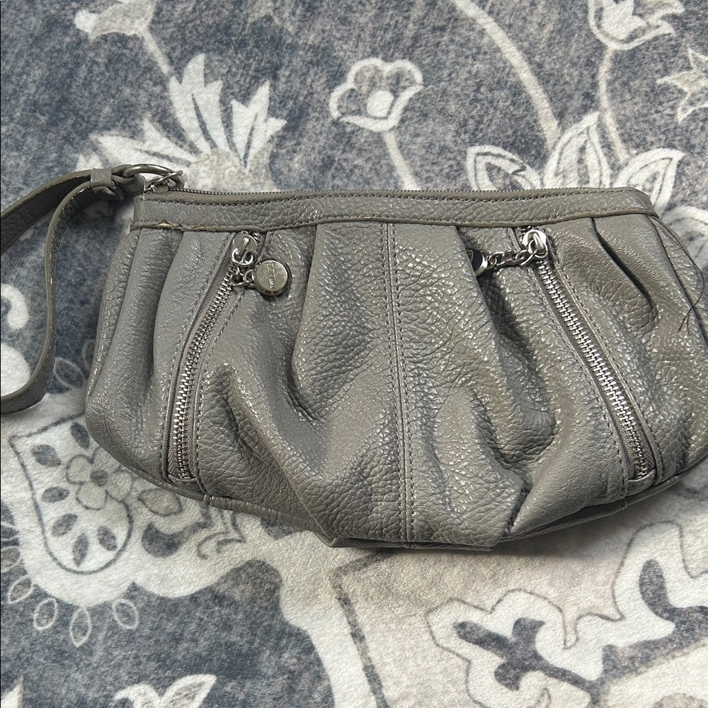 Jennifer Lopez Gray Leather Clutch